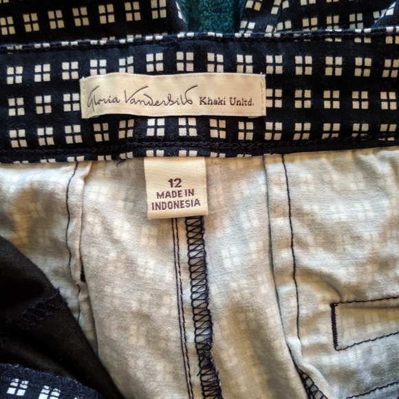 Gloria Vanderbilt Capris Jean - Picture 2 of 7